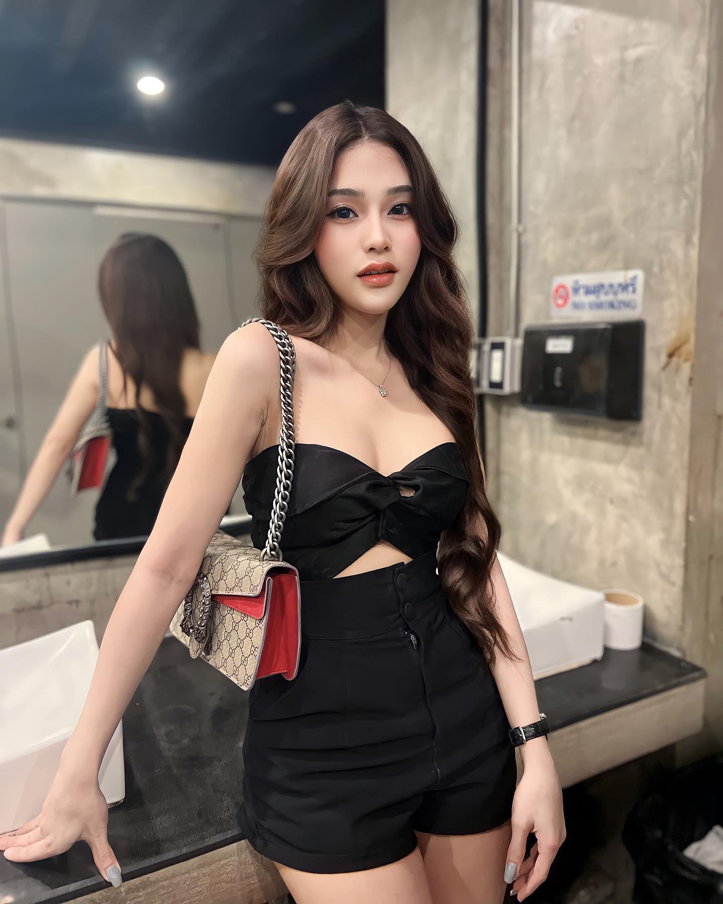 เปิดวาร์ป วิว เกวรินทร์ เน็ตไอดอล กับผลงานสุดเซ็กซี่ สวยซะบึ้ม18+ 7