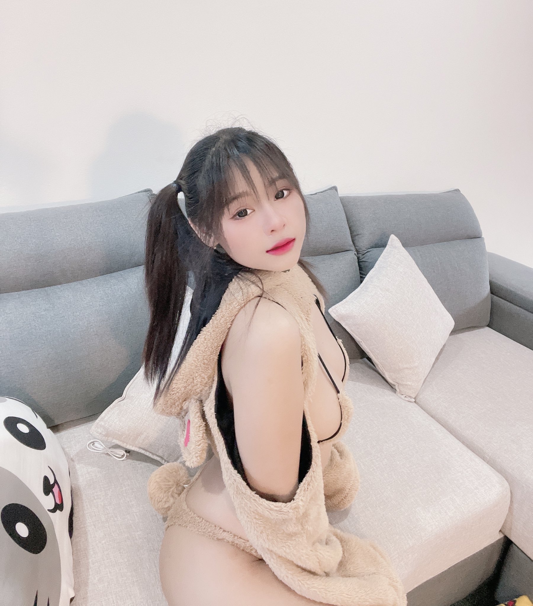 แจกวาร์ป น้องมินตรา หรือ mintra44444 กับคอนเทนต์เด็ด ๆ สุดเสียว18+ 17