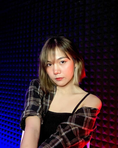 เปิดวาร์ป ณิชา ณิชามล แฟนสาว ต้องเต ผู้กำกับ สัปเหร่อ 600 ล้าน สวย น่ารัก ดีกรีนักร้องสาวสายแซ่บ 9
