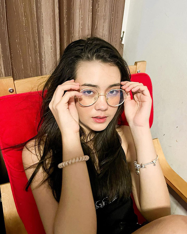 เปิดวาร์ป เดนิส เจลีลชา คัปปุน นักแสดง ธี่หยด หนังสยองขวัญสุดหลอน 10