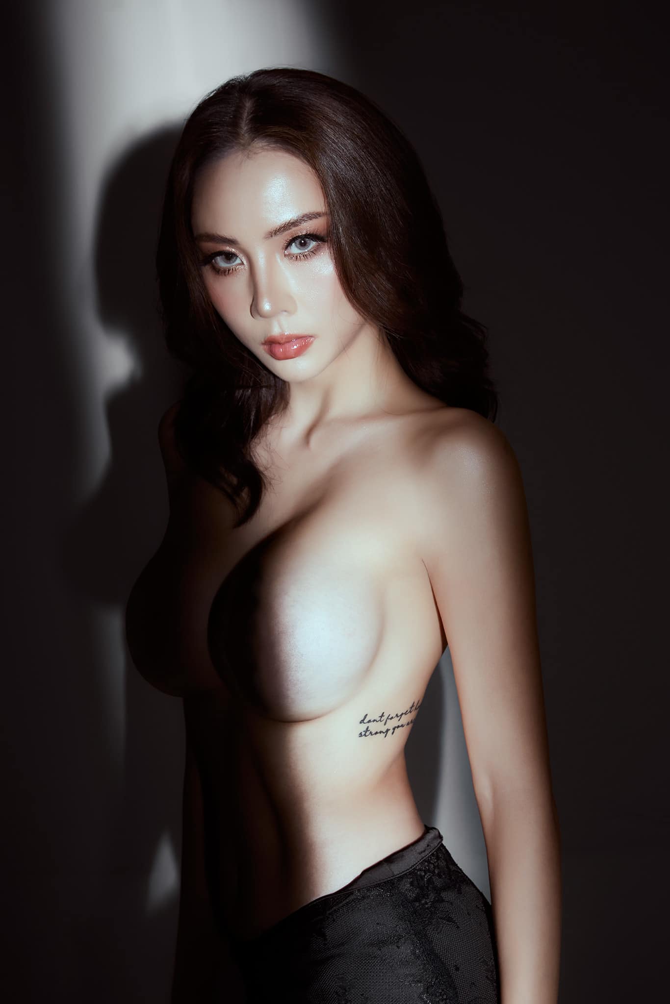 เปิดวาร์ป อูม ปันสุข สาวสวย สุดเซ็กซี่ ไฟหน้ากลมโต หุ่นสุดเอ็กซ์ การันตีความเร้าใจ 18+ 25
