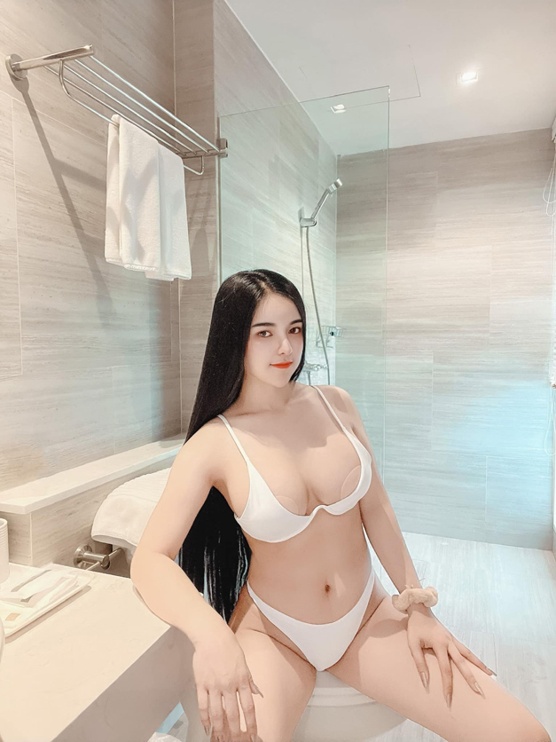 แจกวาร์ปเด็ด โบว์ Nalita สาวสวย หุ่นเซ็กซี่ ไฟหน้ากลมโต การันตีความเร้าใจ 18+ 19